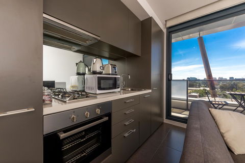 Amazing Accommodations : South Yarra - Tourism Caloundra 26