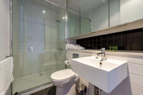 Amazing Accommodations : South Yarra - Tourism Caloundra 30