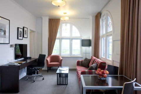 Alto Hotel On Bourke - Tourism Caloundra 1