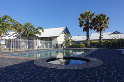 Torquay Tropicana Motel - Tourism Caloundra 4