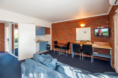 Torquay Tropicana Motel - Tourism Caloundra 24