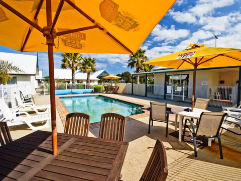 Torquay Tropicana Motel - Tourism Caloundra 0