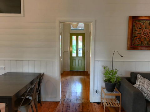 Cinta Cottage - Tourism Caloundra 9