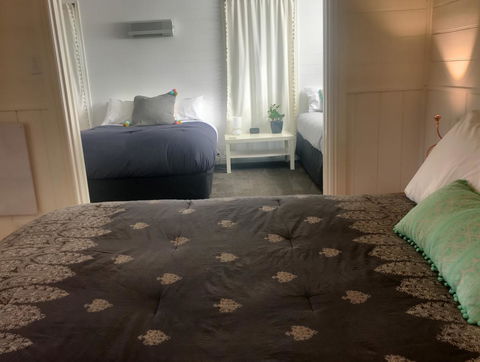 Cinta Cottage - Tourism Caloundra 12