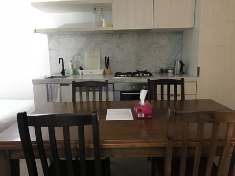 Mel-Uni Village - Tourism Caloundra 10