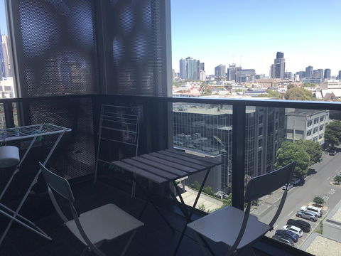 Mel-Uni Village - Tourism Caloundra 3