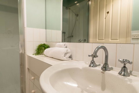 The Orchard House - Tourism Caloundra 4