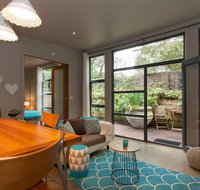 The Love Shack - romantic bungalow - Tourism Caloundra