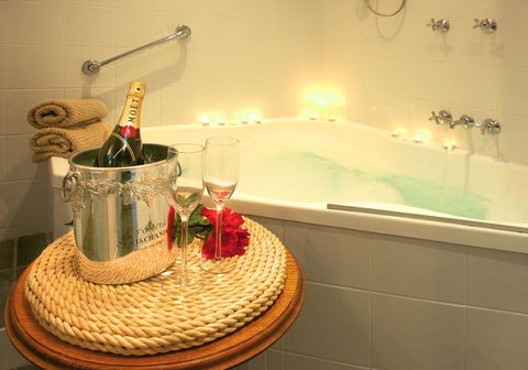 Sorrento Beach Motel - Tourism Caloundra 4