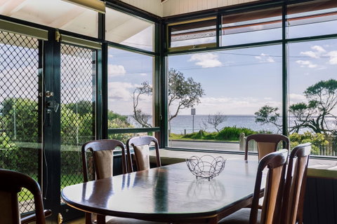 Beach Front Beauty - Ocean Front Views - Tourism Caloundra 0