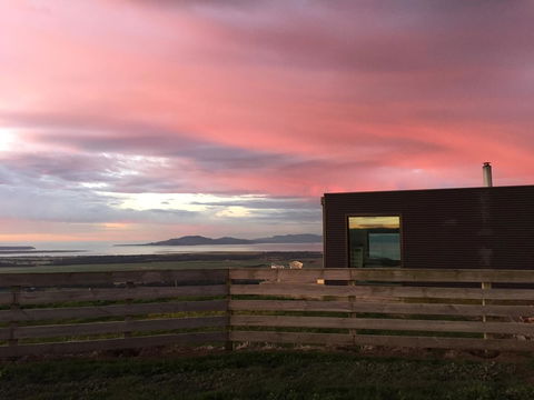 One Tree Hill Wilson Prom And Ocean Views - Tourism Caloundra 20
