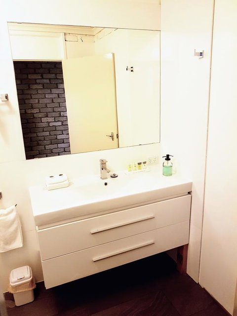 Tropicana Motor Inn - Tourism Caloundra 24