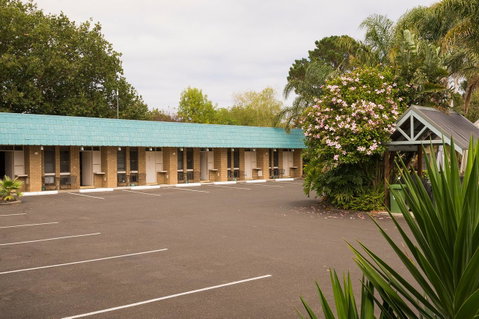 Tropicana Motor Inn - Tourism Caloundra 39