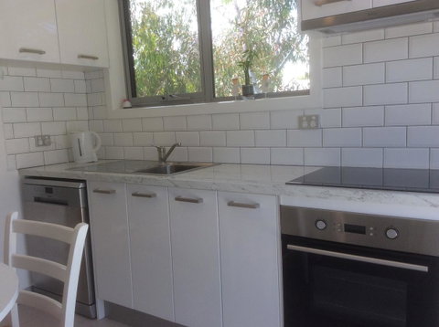 Avilla By The Bay - Tourism Caloundra 11