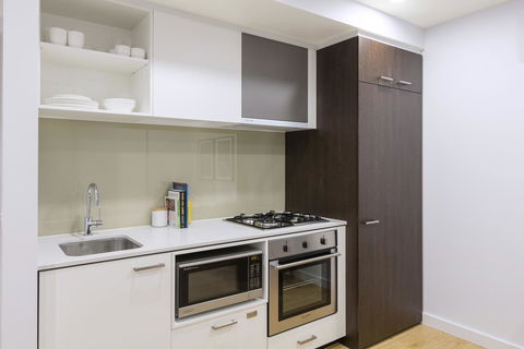 Oaks Melbourne Southbank Suites - Tourism Caloundra 3