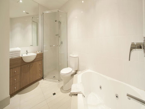 The Waves Apartments - Tourism Caloundra 25