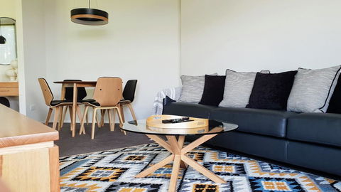 Number 9 Leisure Stay - Tourism Caloundra 3