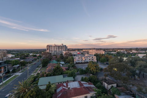 Guest House In Melbourne - Tourism Caloundra 8