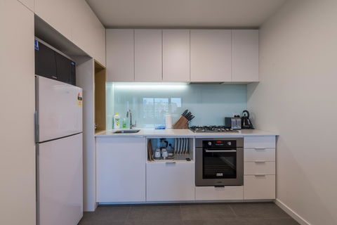 Guest House In Melbourne - Tourism Caloundra 3
