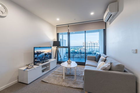 Guest House In Melbourne - Tourism Caloundra 5
