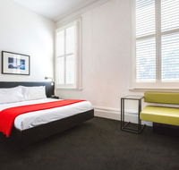 Middle Park Hotel - Tourism Caloundra