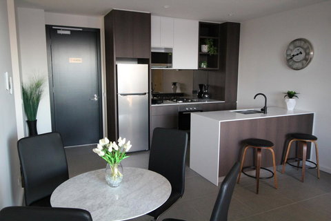 Evelyn507 - Tourism Caloundra 0