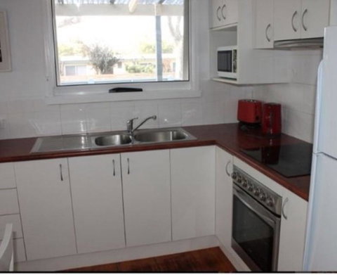 Sea-Esta @ Inverloch - Tourism Caloundra 2