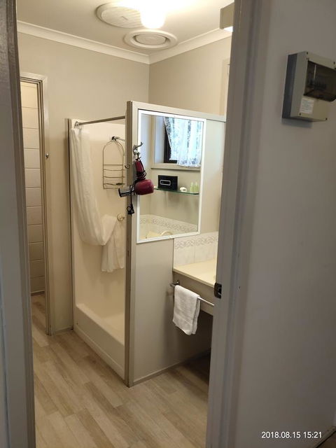 Coachman Motel And Holiday Units - Tourism Caloundra 37