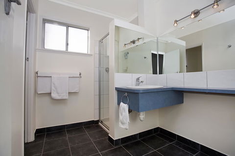 Hamilton Townhouse Motel - Tourism Caloundra 9