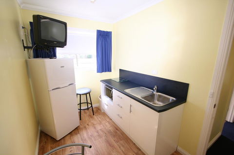 Hamilton Townhouse Motel - Tourism Caloundra 4