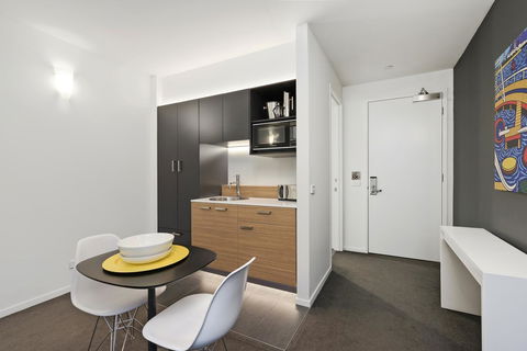Vue Apartments Geelong - Tourism Caloundra 2