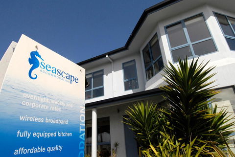 Seascape Accommodation - Tourism Caloundra 13