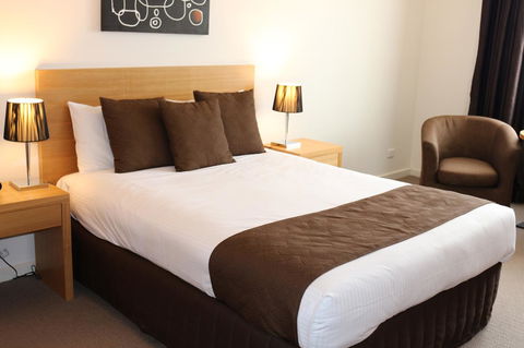 Bairnsdale International - Tourism Caloundra 32