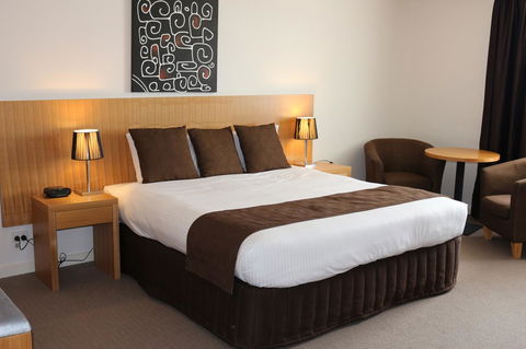 Bairnsdale International - Tourism Caloundra 31