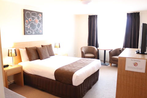 Bairnsdale International - Tourism Caloundra 3