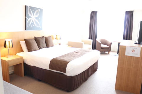 Bairnsdale International - Tourism Caloundra 10