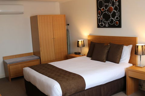 Bairnsdale International - Tourism Caloundra 14