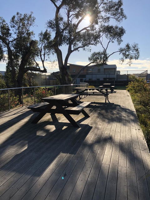 Escape On Birch - Tourism Caloundra 21