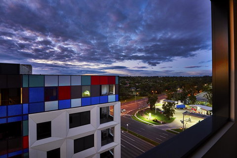 Melbourne Knox Central Apartment Hotel Official - Tourism Caloundra 34