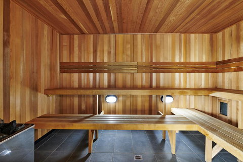 Melbourne Knox Central Apartment Hotel Official - Tourism Caloundra 6