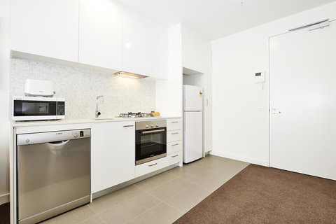 Melbourne Knox Central Apartment Hotel Official - Tourism Caloundra 35