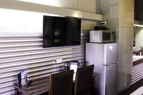 The Olive Tree Motel - Tourism Caloundra 7