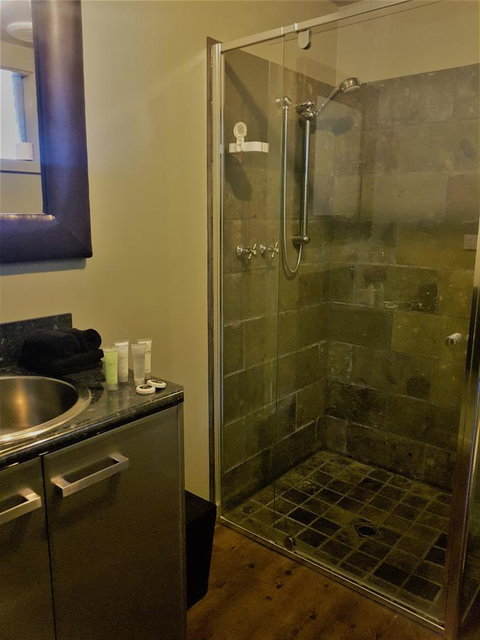 The Olive Tree Motel - Tourism Caloundra 12