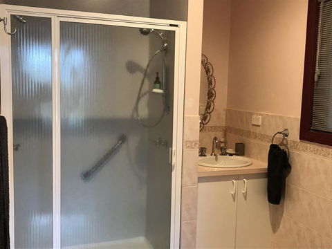 Eagle Bay Views - Tourism Caloundra 12