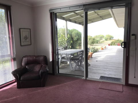 Eagle Bay Views - Tourism Caloundra 7