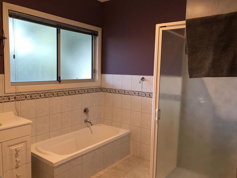 Eagle Bay Views - Tourism Caloundra 13