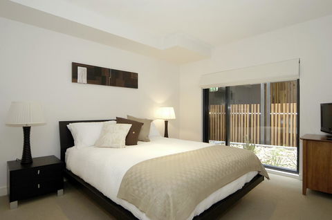 C-Scape Water Front Apartment - Tourism Caloundra 5
