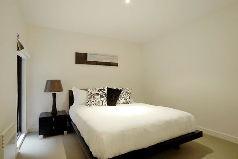 C-Scape Water Front Apartment - Tourism Caloundra 6