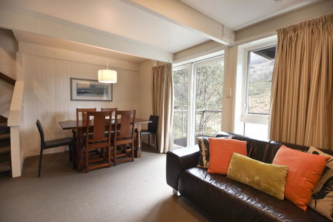 Maisonettes Falls Creek - Tourism Caloundra 3