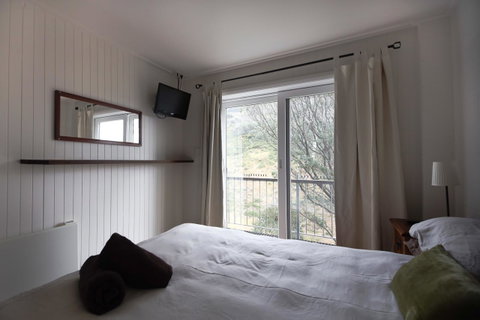 Maisonettes Falls Creek - Tourism Caloundra 6